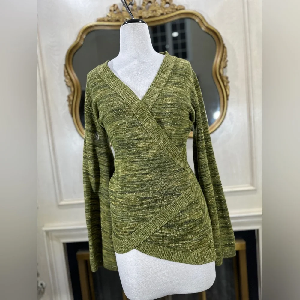 Vintage Kris Tae’s Metallic Olive Green Crossover Knit Sweater Size M USA - Picture 1 of 9